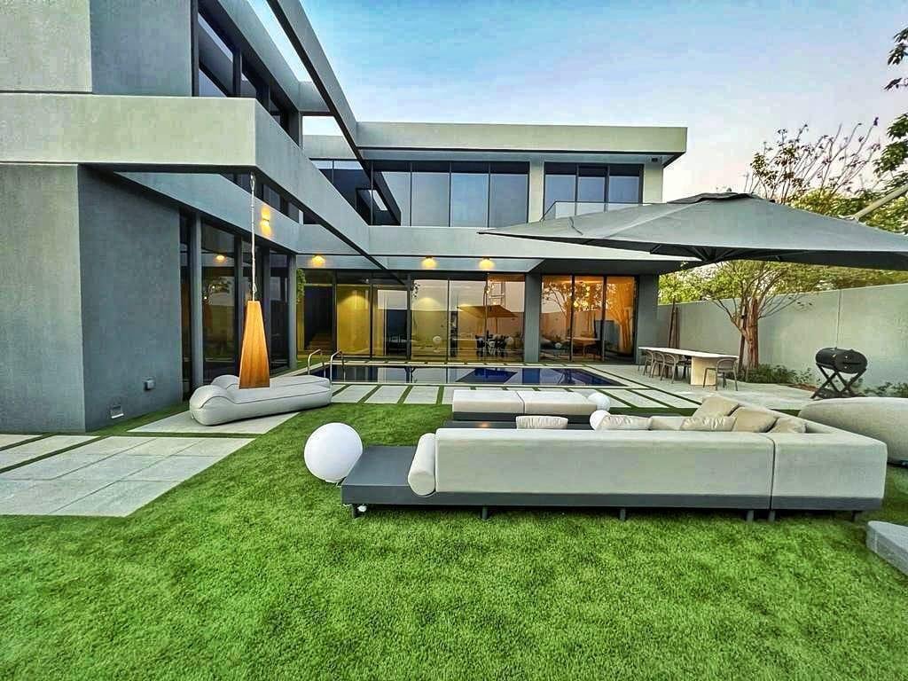 Villa moderne à Masaar 3 avec architecture contemporaine